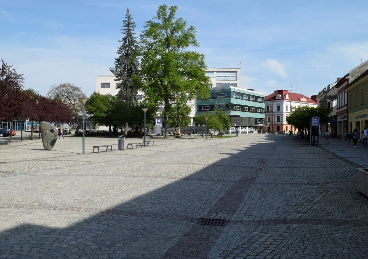 Dolní náměstí ve Vsetíně