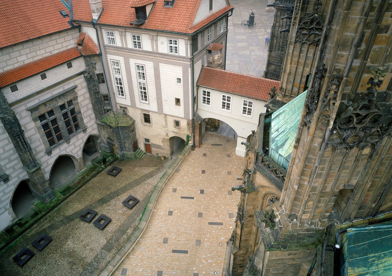 Úprava Jiřského náměstí a Vinařské ulice na Pražském hradě